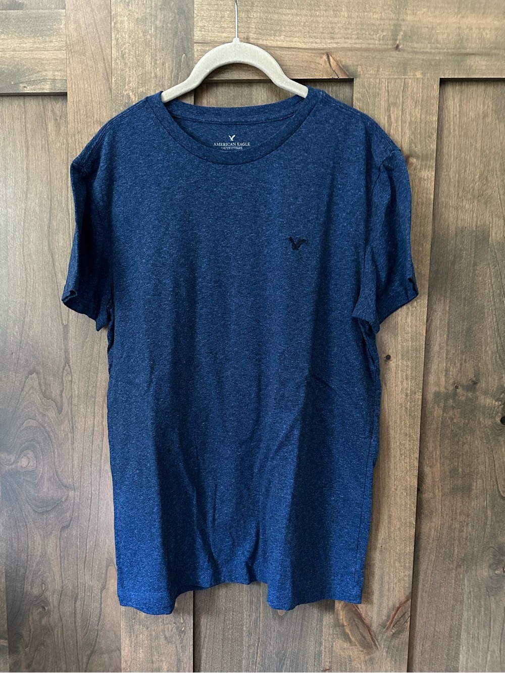 NWOT American Eagle Outfitters Men’s Classic Fit Tee